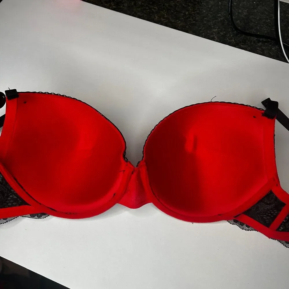 New Red Black floral Lace Lined Bra 40D